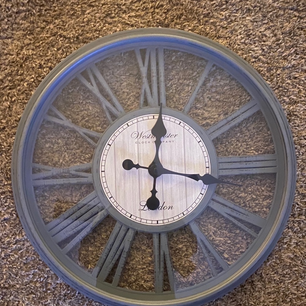 Wall clock